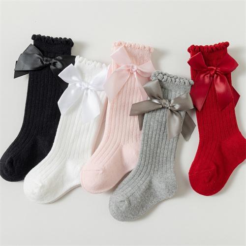 Vertical Bow Socks for Infants and Young Children